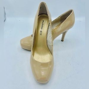 MADDEN GIRL TAN PUMPS WITH CUSHION LINING